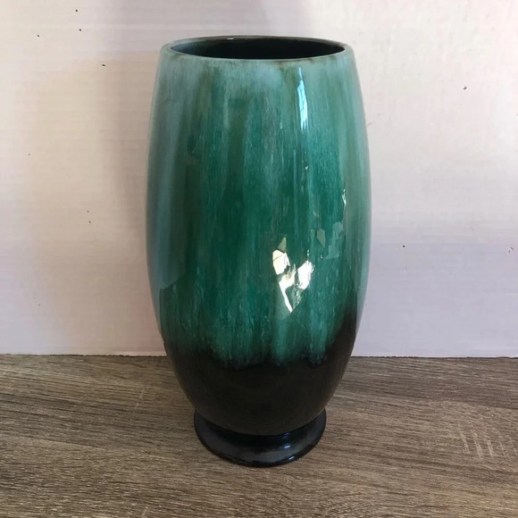 Vtg Blue  Mountain Pottery XL Vase - Picture 3 of 11